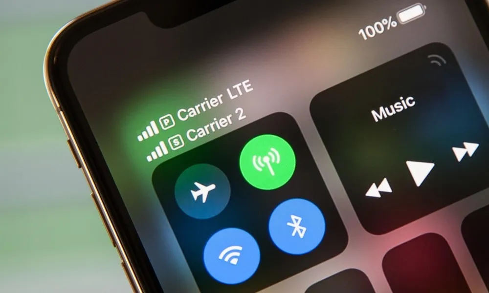 Dùng tính năng chuyển vùng dữ liệu di động để sử dụng Internet ở nước ngoài