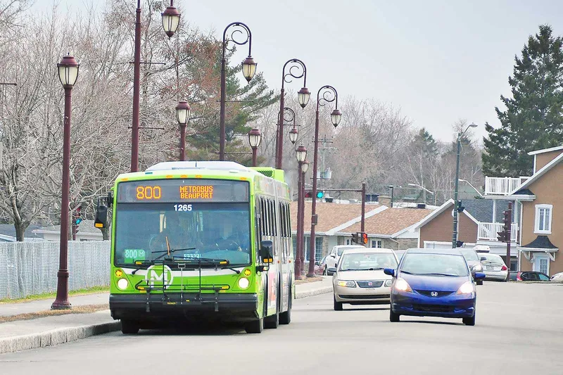 Di chuyển trong Quebec bằng phương tiện công cộng