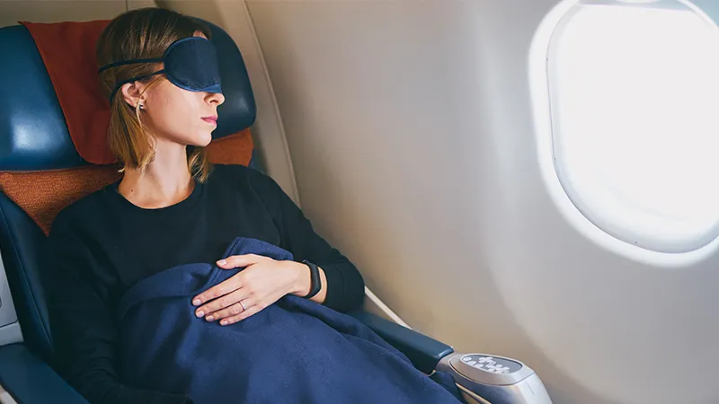 Ngủ khi bay mắt đỏ - Đặt chỗ ngồi tốt nhất cho bạn