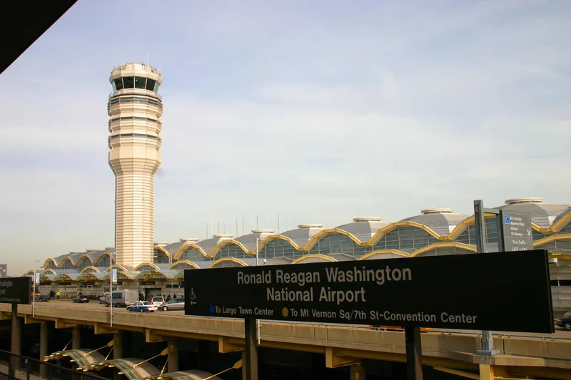Sân bay quốc gia Ronald Reagan Washington (DCA)