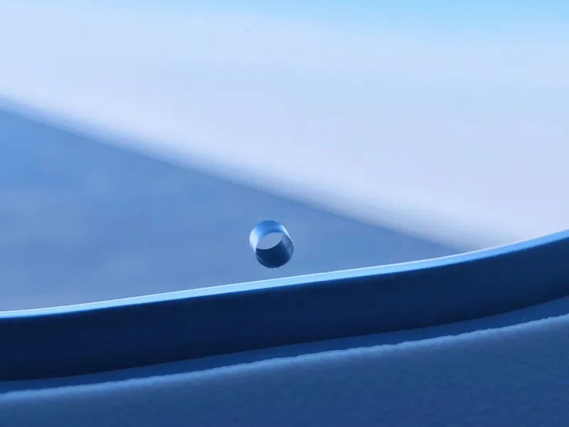 Cái lỗ nhỏ trên cửa sổ máy bay có chức năng quan trọng