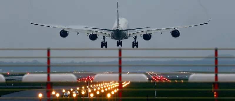 Hiện tại có bao nhiêu máy bay đang bay?