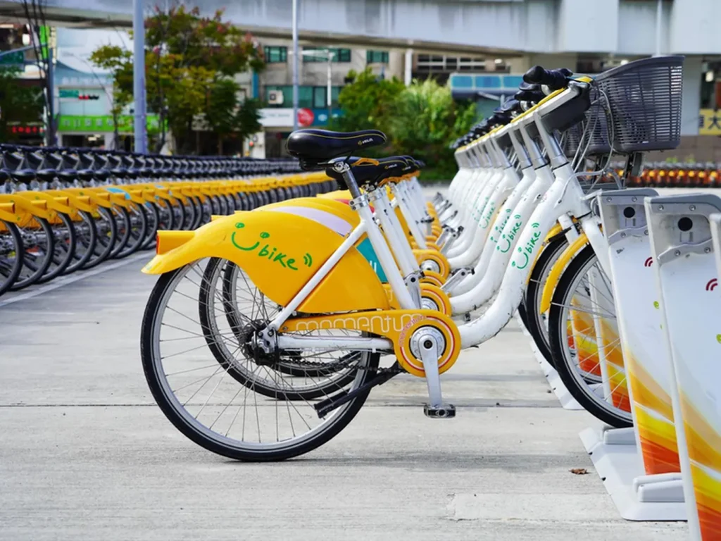 YouBike là một hệ thống chia sẻ xe đạp công cộng ở Đài Loan